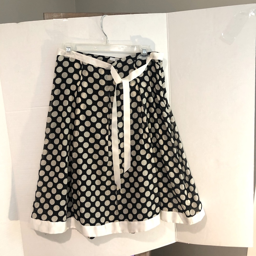 Zara basic cute polka dot skirt